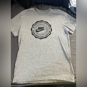 Men’s Nike Shirt